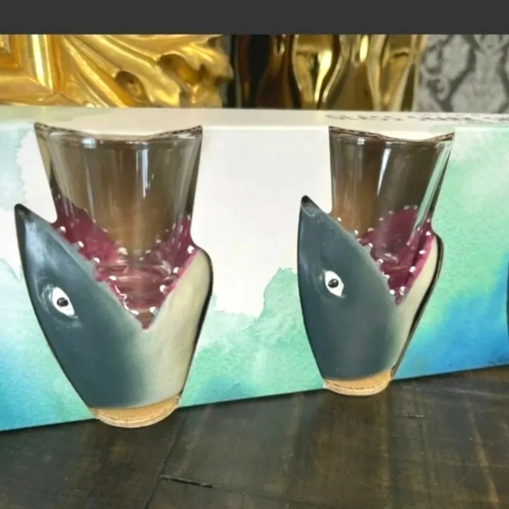 Set OF 4 GLASS SHARK SHOOTERS, SHARK SHOT GLASSES 2 OZ Coastal Nautical Sea Life